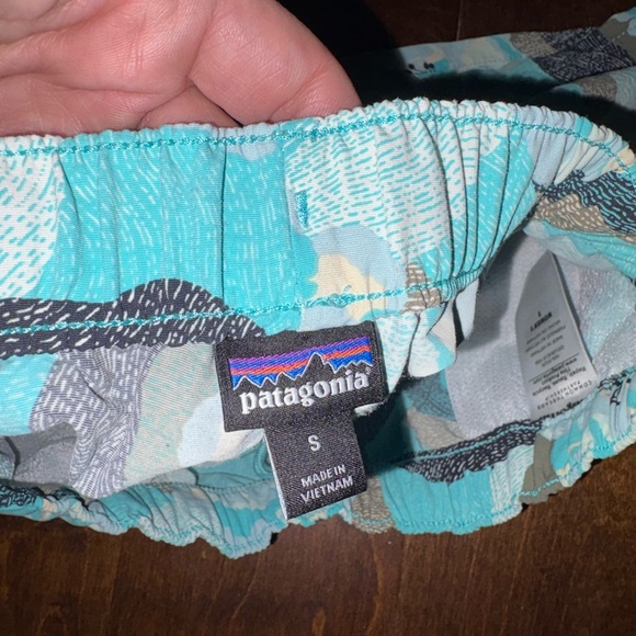Patagonia Baggies Howling Floral Trail Shorts - Picture 4 of 4
